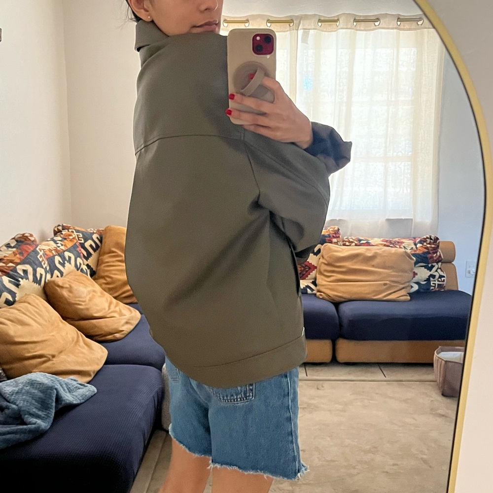 Zara Jacket - Picture 3 of 4